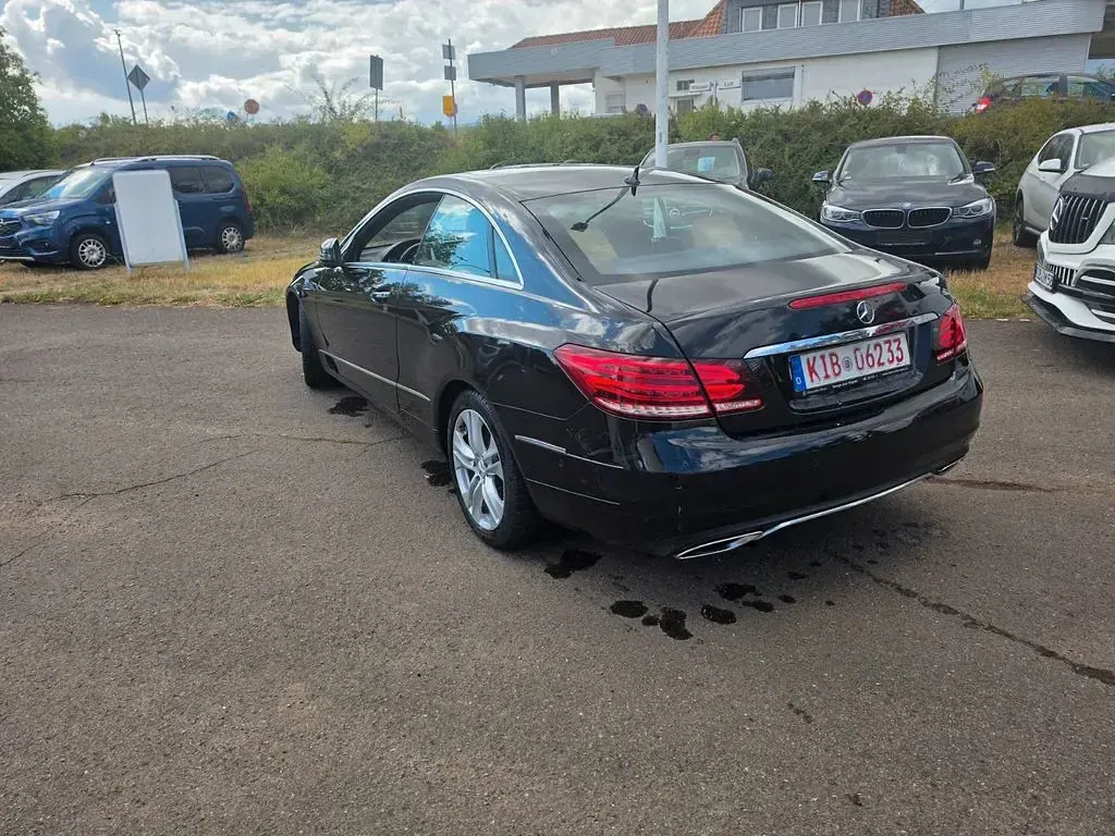Gebraucht Mercedes E350 252 PS (185 kW) 2013 Schwarz Coupé