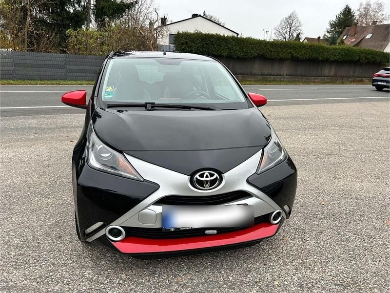 Schwarz Gebraucht 2017 Toyota Aygo Kleinwagen | 5.800 € (Fairer Preis) - Bild 1/4