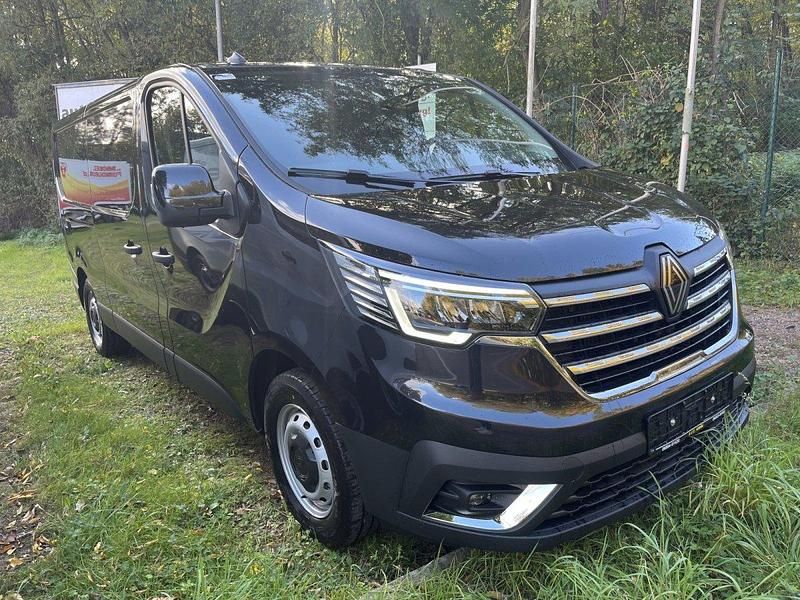 Neu Renault Trafic 131 PS (96 kW) 2025 Schwarz Van / Kleinbus
