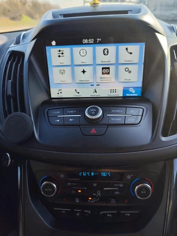 Gebraucht Ford Kuga Titanium 150 PS (110 kW) 2017 Grün SUV