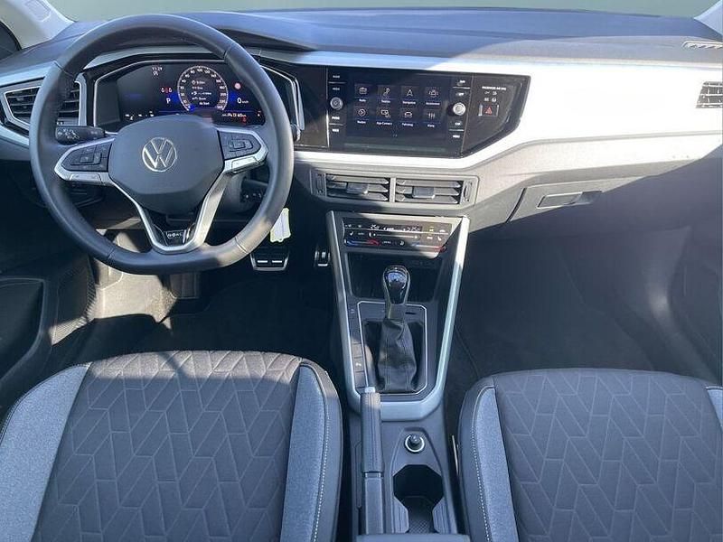 Gebraucht VW Taigo 116 PS (85 kW) 2025 Silber SUV