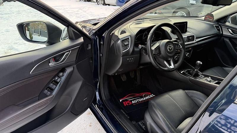Gebraucht Mazda 3 150 PS (110 kW) 2018 Deep crystal blue Limousine