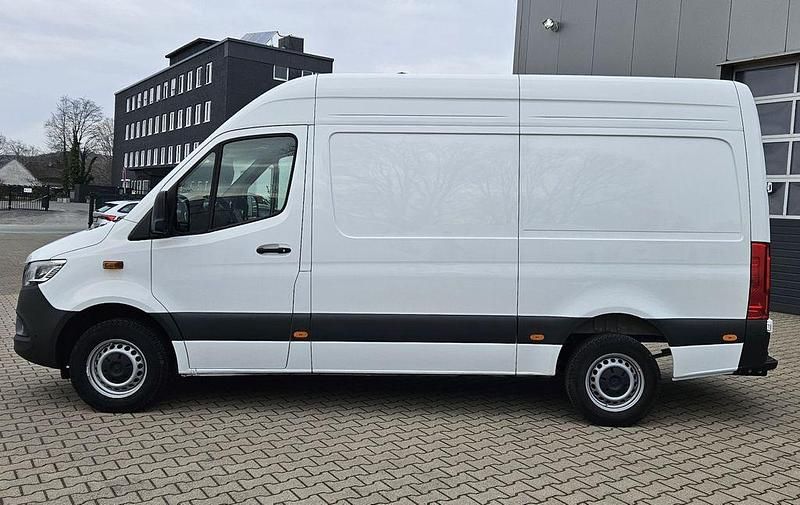 Gebraucht Mercedes Sprinter 170 PS (125 kW) 2024 Weiß Van