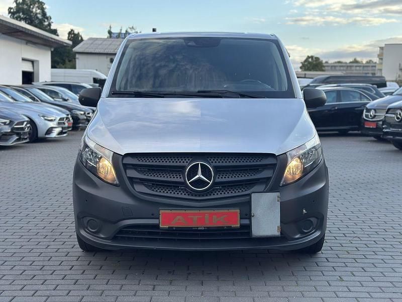 Gebraucht Mercedes Vito 190 PS (139 kW) 2020 Brillantsilber metallic (metallic) Van