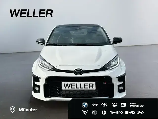 Gebraucht Toyota Yaris Basis 261 PS (191 kW) 2022 Weiss Kleinwagen