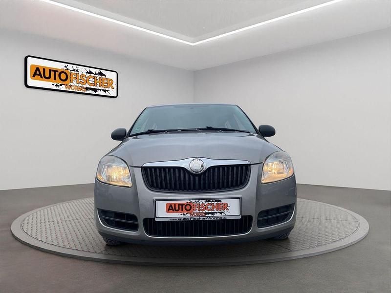 Gebraucht Skoda Fabia Classic 60 PS (44 kW) 2009 Bezova capuccino/capuccino bei Kleinwagen