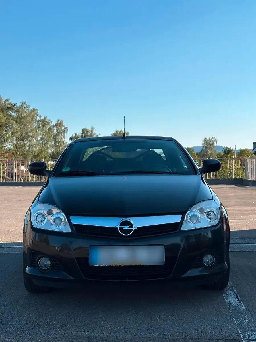 Gebraucht Opel Tigra 90 PS (66 kW) 2006 Schwarz Cabrio