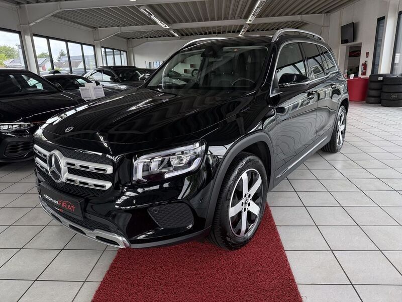 Schwarz Gebraucht 2022 Mercedes GLB200 SUV | 27.849 € (Teuer) - Bild 1/4