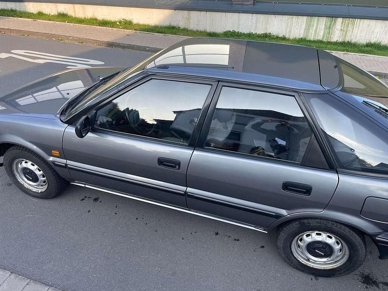 Gebraucht Toyota Corolla 75 PS (55 kW) 1988 Grau Limousine
