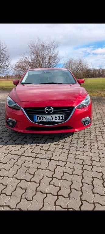 Gebraucht Mazda 3 Nakama 120 PS (88 kW) 2016 Rot Limousine