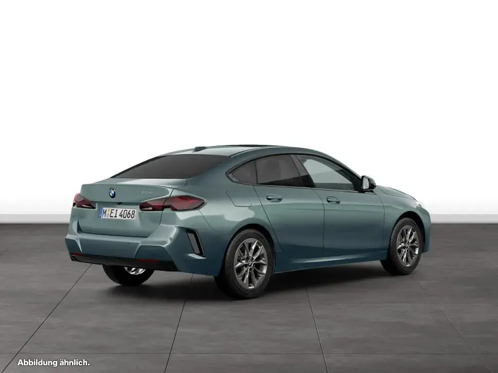 Gebraucht BMW 220 156 PS (114 kW) 2025 Cape york grün metallic Coupé
