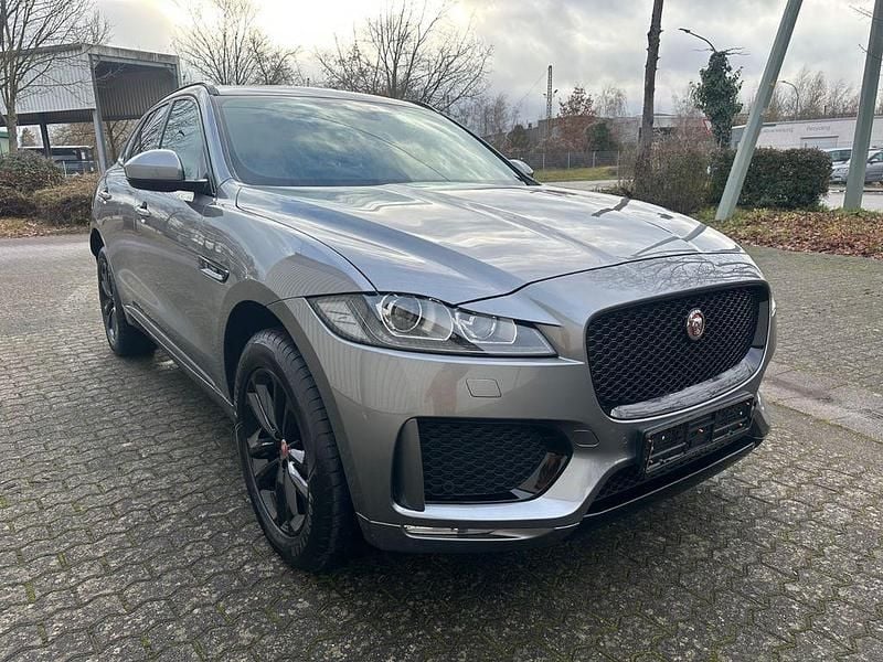 Grau Gebraucht 2020 Jaguar F-Pace SUV | 19.790 € (Superpreis) - Bild 1/4