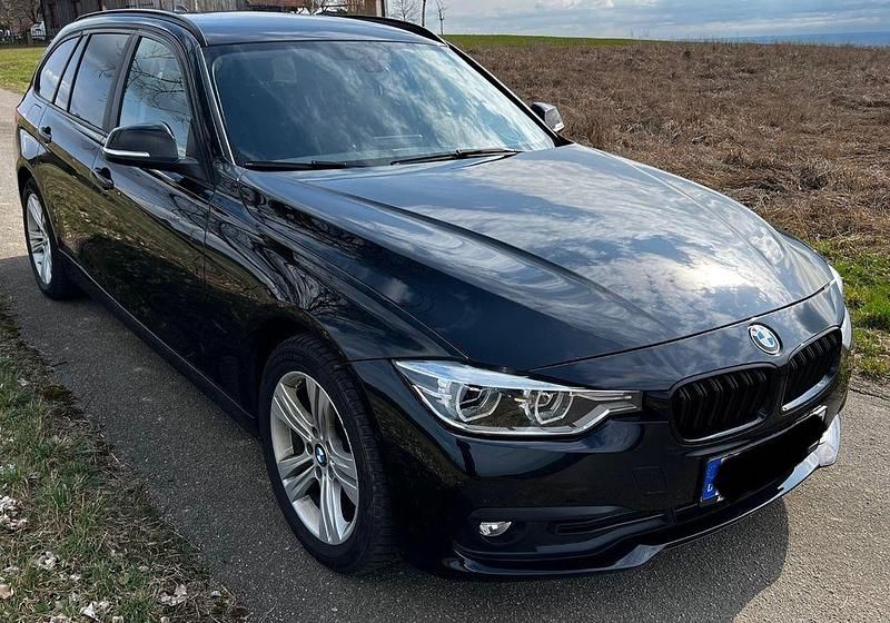 Gebraucht BMW 320 Advantage 190 PS (139 kW) 2019 Schwarz Kombi