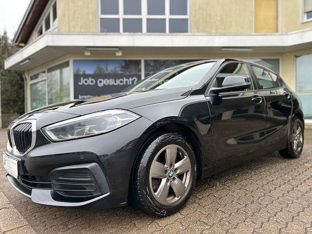 Schwarz Gebraucht 2020 BMW 116 Advantage Kleinwagen | 14.890 € (Teuer) - Bild 1/4
