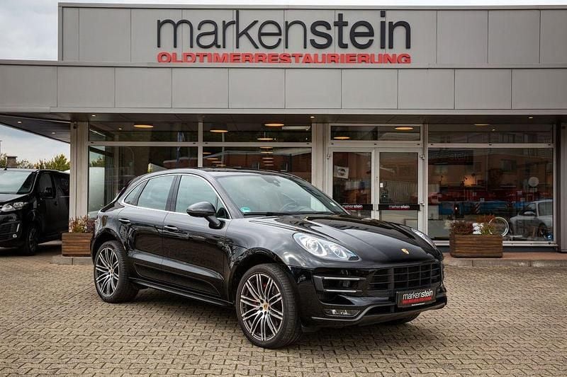 Schwarz Gebraucht 2016 Porsche Macan Turbo SUV | 47.900 € (Teuer) - Bild 1/4