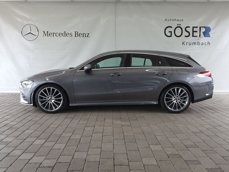 Grau Gebraucht 2021 Mercedes CLA180 Shooting Brake AMG Kombi | 25.990 € (Fairer Preis) - Bild 1/4