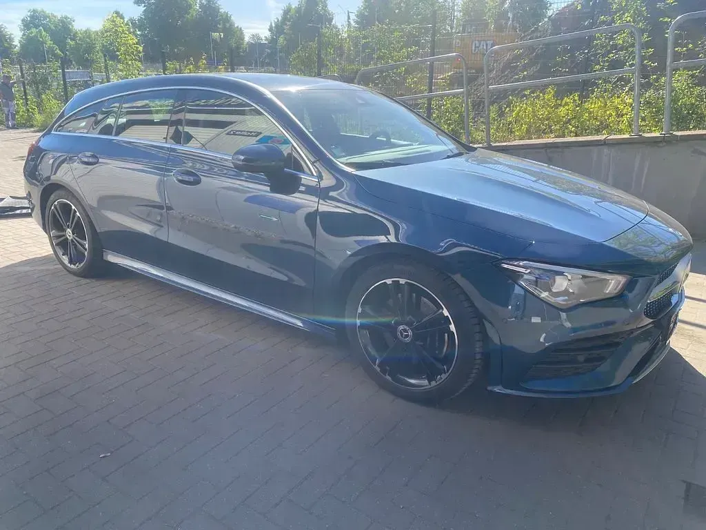Gebraucht Mercedes CLA200 AMG line 150 PS (110 kW) 2021 Blau Limousine