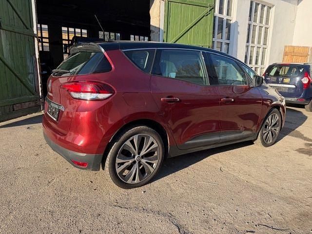 Gebraucht Renault Scénic IV Intens 132 PS (97 kW) 2017 Weinrot Van / Kleinbus