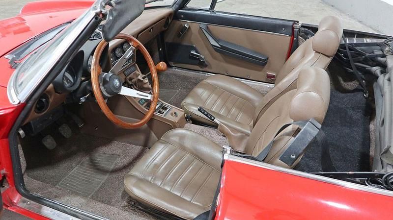 Gebraucht Alfa Romeo Spider 103 PS (75 kW) 1984 Rot Cabrio