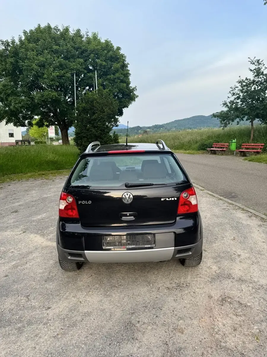Gebraucht VW Polo Cross 75 PS (55 kW) 2004 Schwarz Kleinwagen