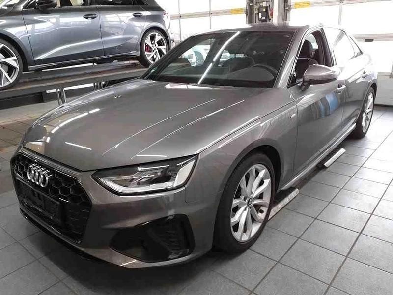 Grau Gebraucht 2022 Audi A4 S-Line Limousine | 27.990 € (Guter Preis) - Bild 1/4