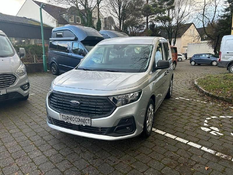 Gebraucht Ford Tourneo Connect Trend 122 PS (89 kW) 2024 Silber Van / Kleinbus