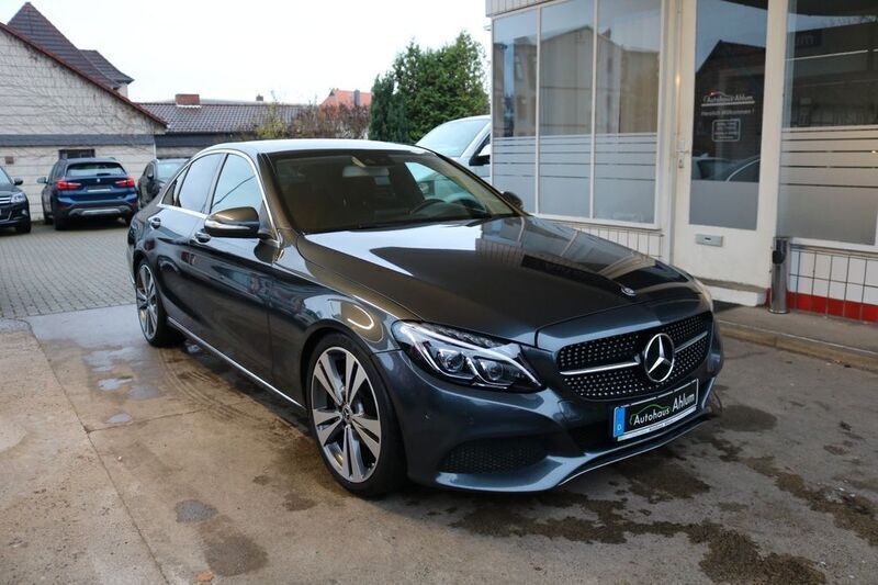 Tenoritgrau metalliclack Gebraucht 2014 Mercedes C200 Limousine | 16.999 € (Fairer Preis) - Bild 1/4