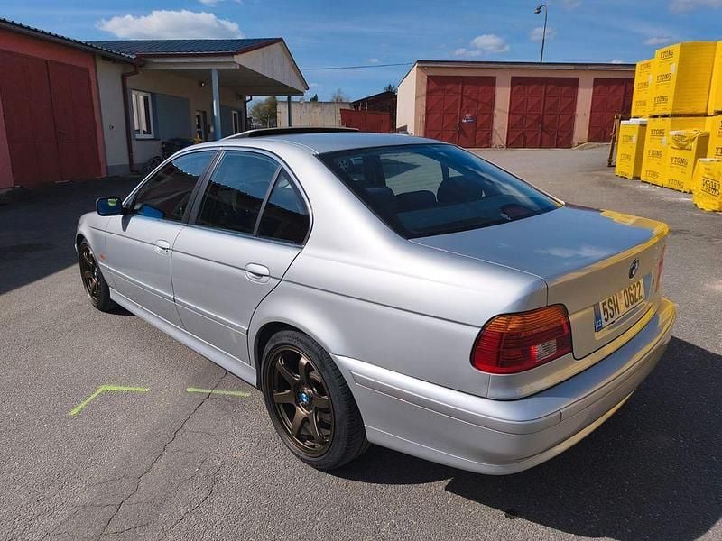 Brugt BMW 530 Performance 231 HK (169 kW) 2002 Sølv Sedan