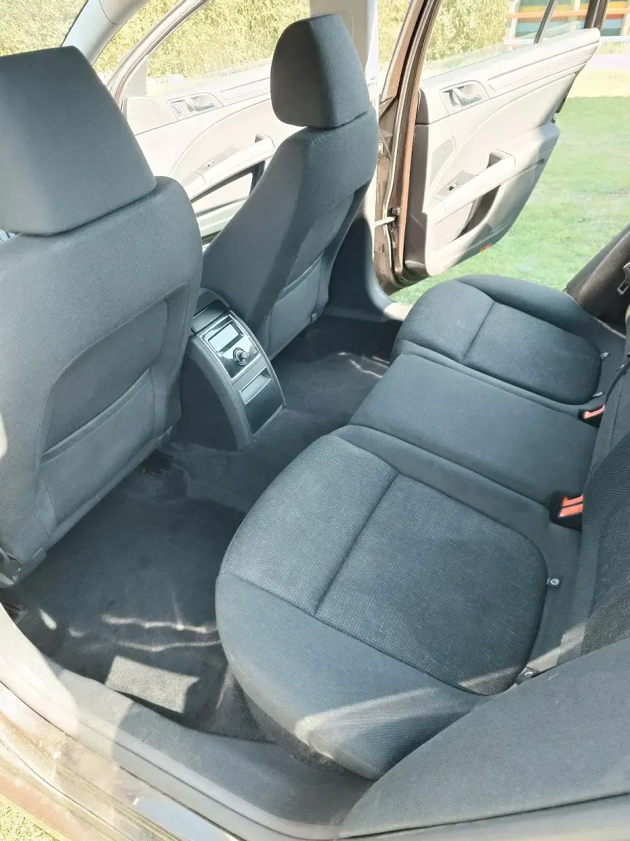 Gebraucht Skoda Superb 125 PS (91 kW) 2014 Braun Kombi