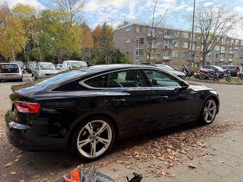 Gebraucht Audi A5 Sportback Premium 190 PS (139 kW) 2017 Schwarz Kleinwagen