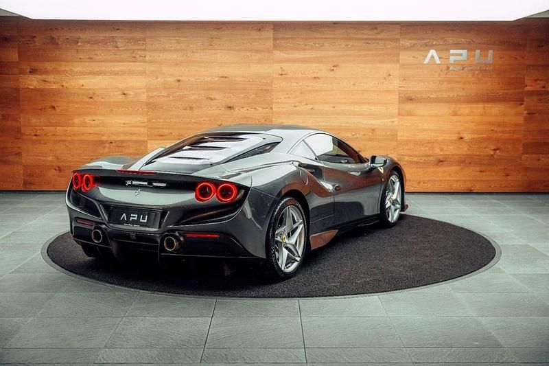 Second-hand Ferrari F8 721 CP (530 kW) 2020 Gri Coupe