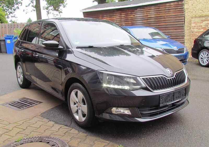 Schwarz Gebraucht 2016 Skoda Fabia Style Limousine | 7.490 € (Guter Preis) - Bild 1/4