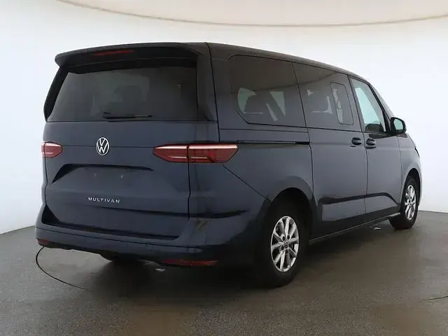 Occasion VW Multivan Basis 150 ch (110 kW) 2023 Bleue Monospace