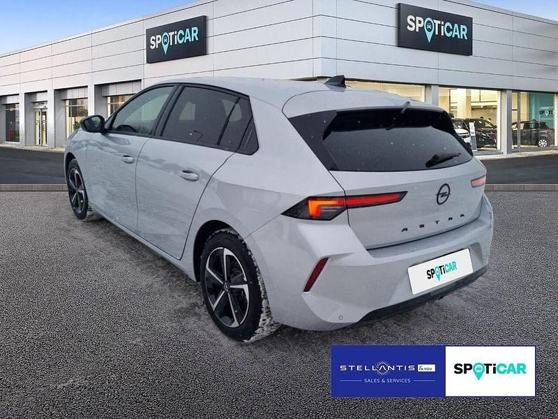 Gebraucht Opel Astra 131 PS (96 kW) 2025 Grau Limousine