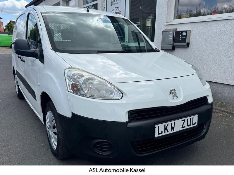 Weiß Gebraucht 2014 Peugeot Partner Van / Kleinbus | 3.999 € (Fairer Preis) - Bild 1/4