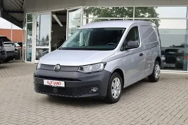 Gebraucht VW Caddy Basis 75 PS (55 kW) 2022 Andere Van / Kleinbus