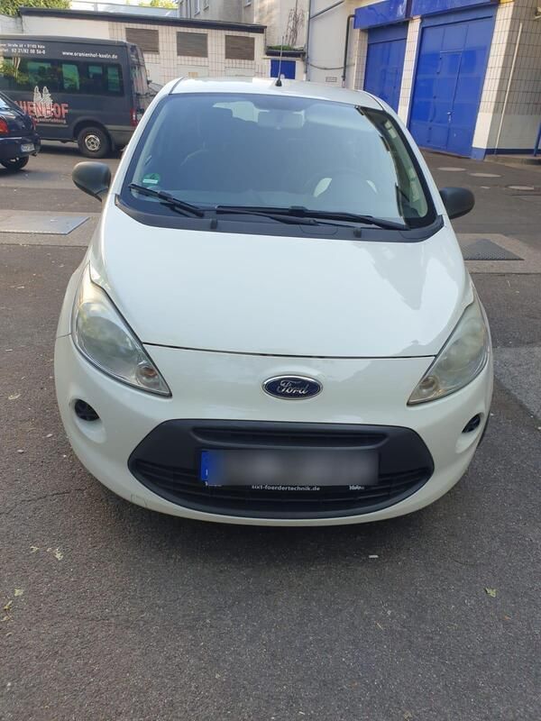 Weiß Gebraucht 2011 Ford Ka Kleinwagen | 2.399 € (Fairer Preis) - Bild 1/4