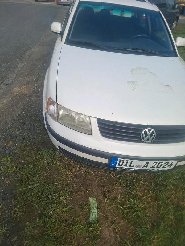 Gebraucht VW Passat 115 PS (84 kW) 1999 Weiß Kombi