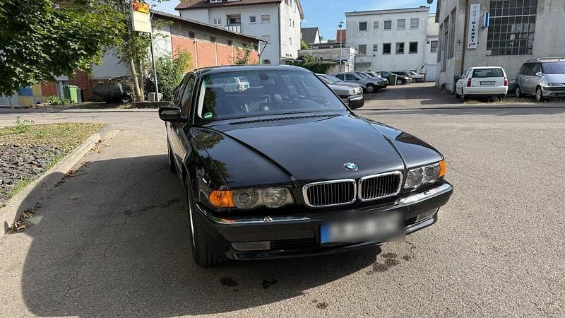 Schwarz Gebraucht 1999 BMW 740 Shadowline Limousine | 17.900 € (Fairer Preis) - Bild 1/4