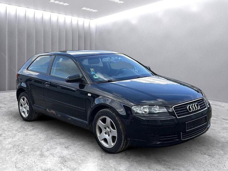 Second-hand Audi A3 Attraction 105 CP (77 kW) 2004 Negru Hatchback