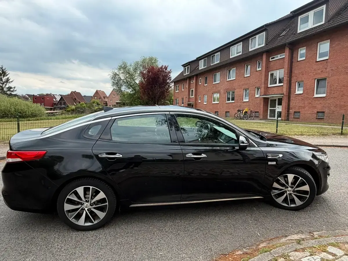 Gebraucht Kia Optima GT-Line 141 PS (103 kW) 2017 Schwarz Limousine