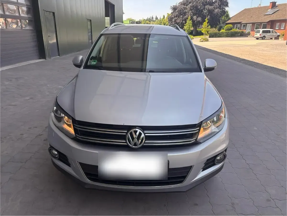 Gebraucht VW Tiguan 180 PS (132 kW) 2015 Silber SUV