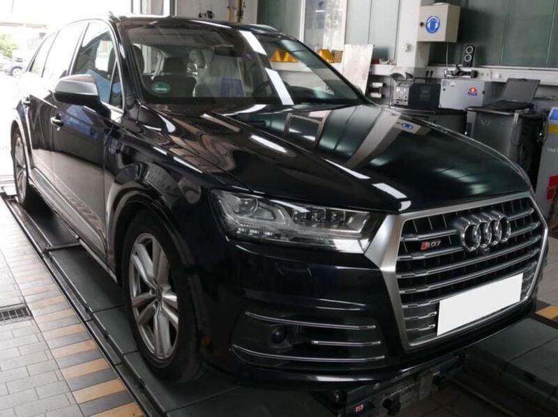 Blau Gebraucht 2017 Audi SQ7 Sport SUV | 24.900 € - Bild 1/1