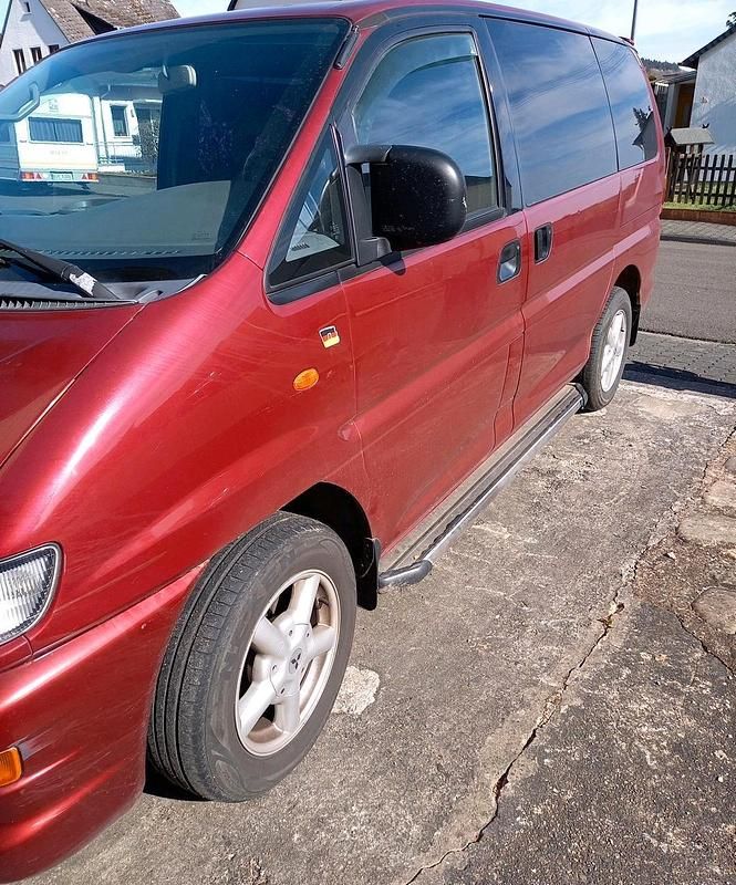 Occasion Mitsubishi Space Gear 113 ch (83 kW) 2000 Rouge Monospace