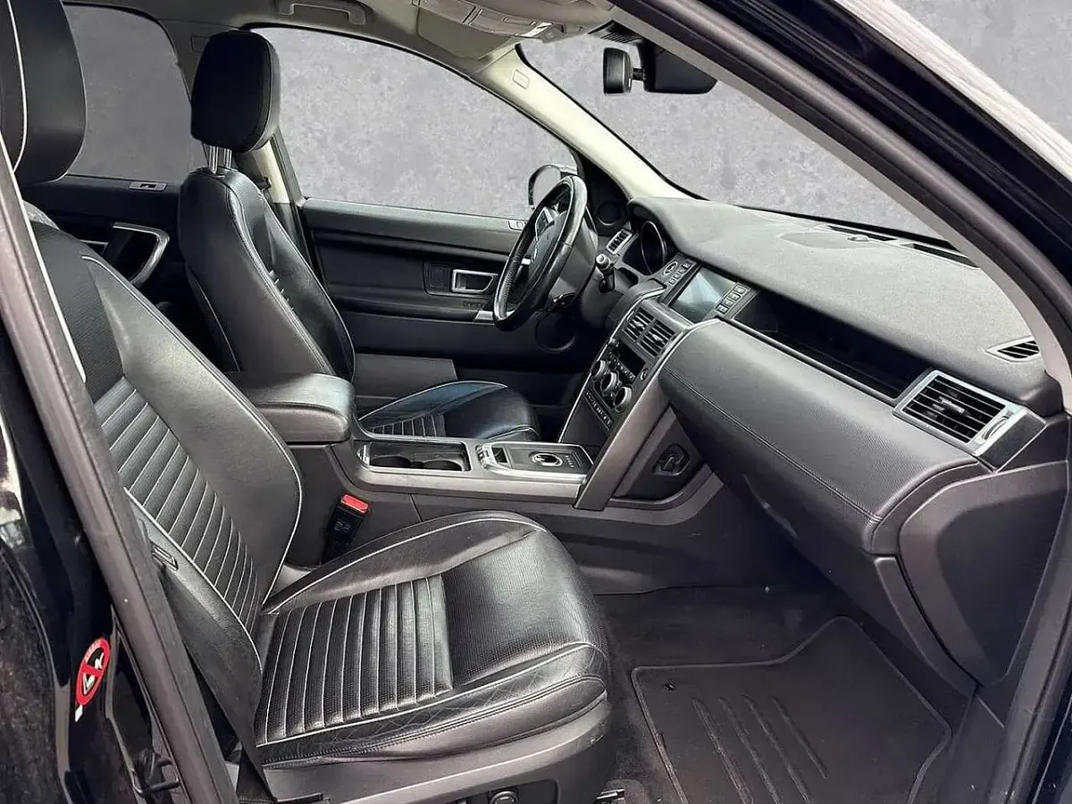 Gebraucht Land Rover Discovery Sport Dynamic 180 PS (132 kW) 2018 Schwarz SUV