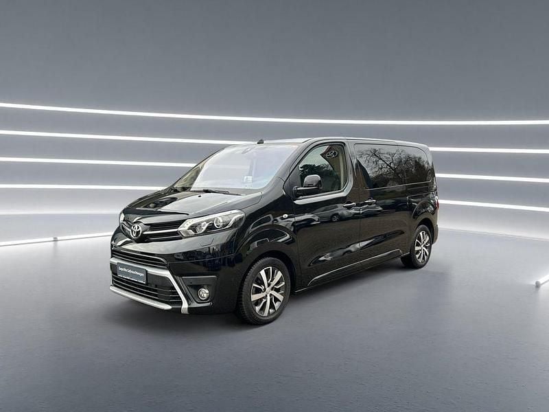 Gebraucht Toyota Proace Verso Basis 177 PS (130 kW) 2018 Asphaltschwarz Kombi