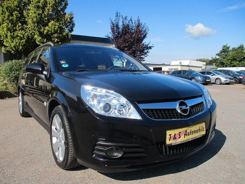 Schwarz Gebraucht 2008 Opel Vectra Edition+ Kombi | 3.999 € (Teuer) - Bild 1/4