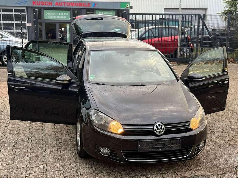 Grau Gebraucht 2012 VW Golf VII Style Limousine | 3.299 € (Superpreis) - Bild 1/4