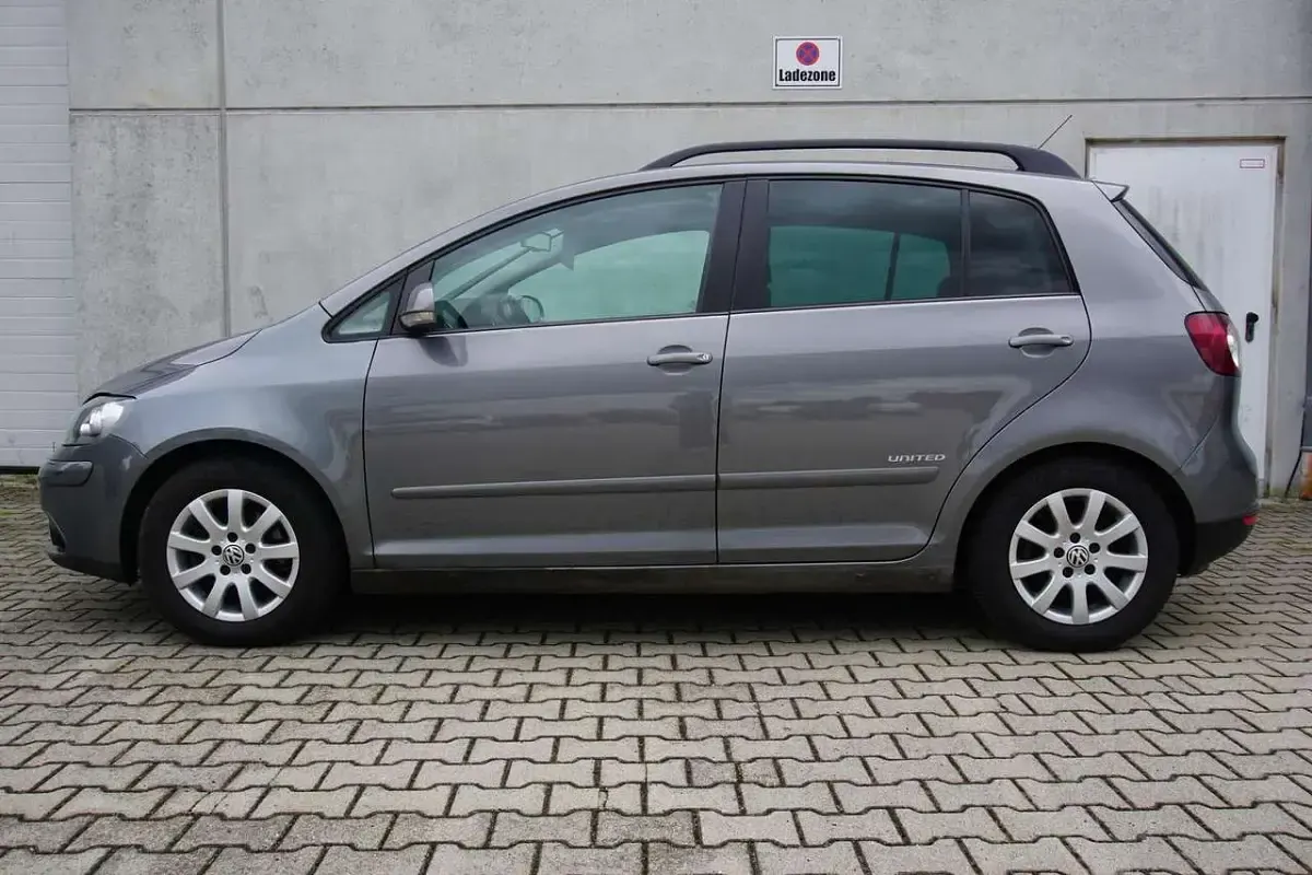 Usata VW Golf VI 105 CV (77 kW) 2008 Grigio Utilitaria