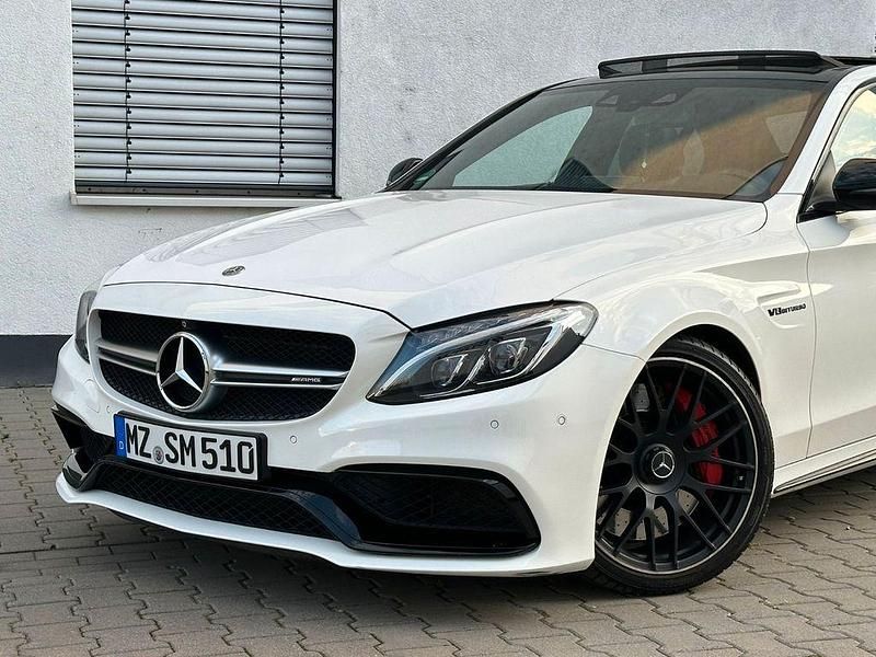 Weiß Gebraucht 2017 Mercedes C63S AMG AMG Limousine | 39.991 € (Etwas zu teuer) - Bild 1/4
